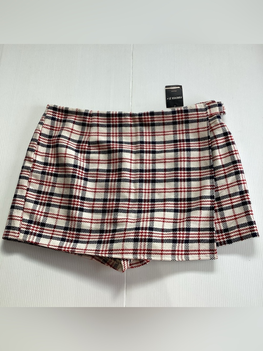 Forever 21 Women's 3X Plaid Skort Navy Cream Red Zip Back Fleece Mini NWT